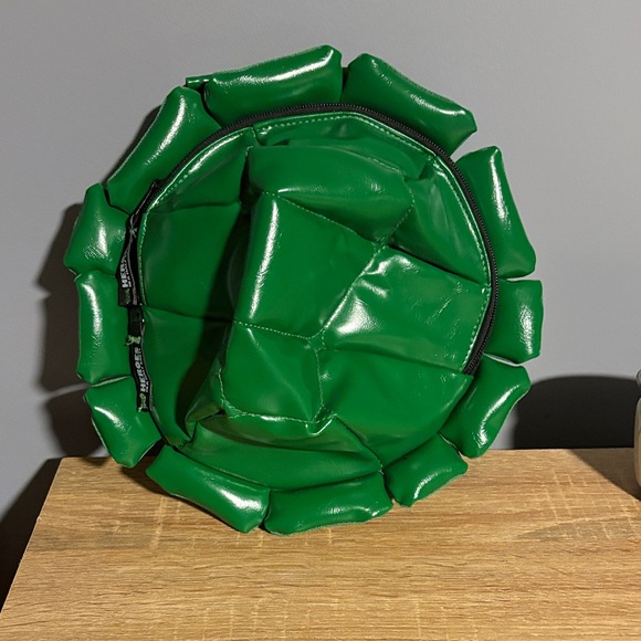 Bioworld Other - Bioworld Green Ninja Turtles lunch box